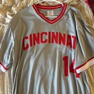Cincinnati Pete Rose jersey
